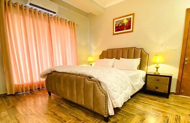 Holidazzle Serviced Apartments Bahria Town Rawalpindi Eksteriør billede