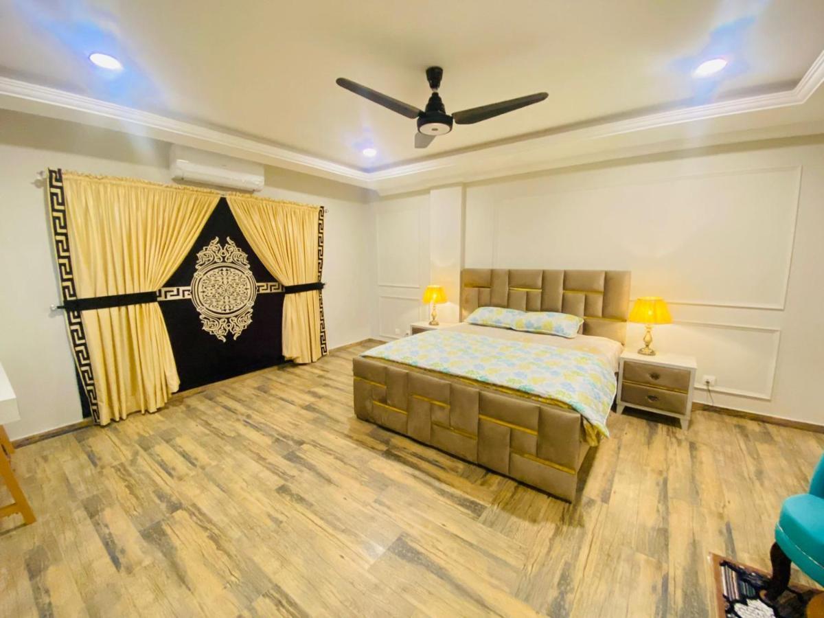 Holidazzle Serviced Apartments Bahria Town Rawalpindi Eksteriør billede